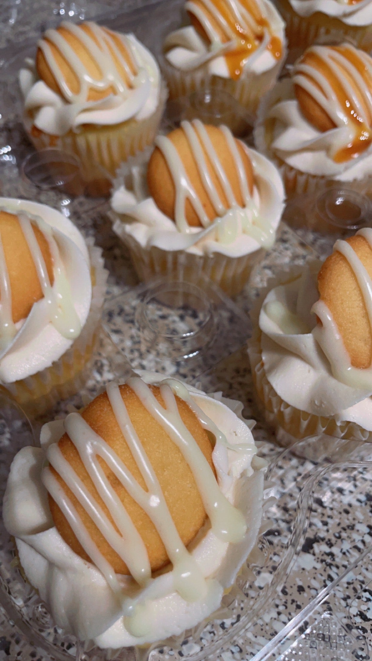 Banana Pudding Cupcakes 12ct
