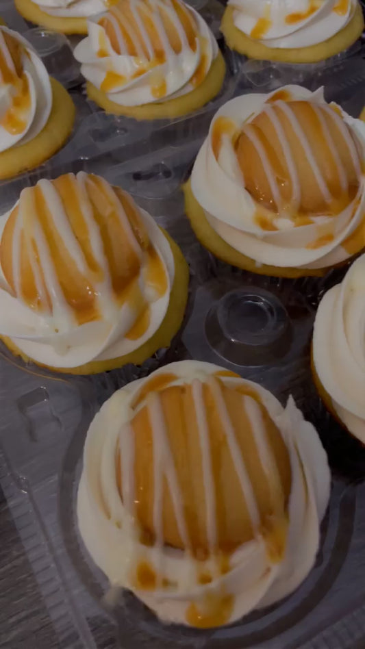 Banana Pudding Cupcakes 12ct