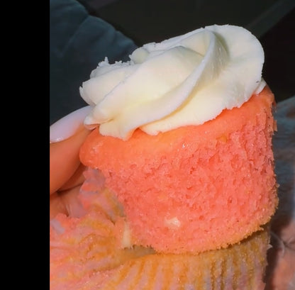 White Chocolate Strawberry  Cupcakes 12ct