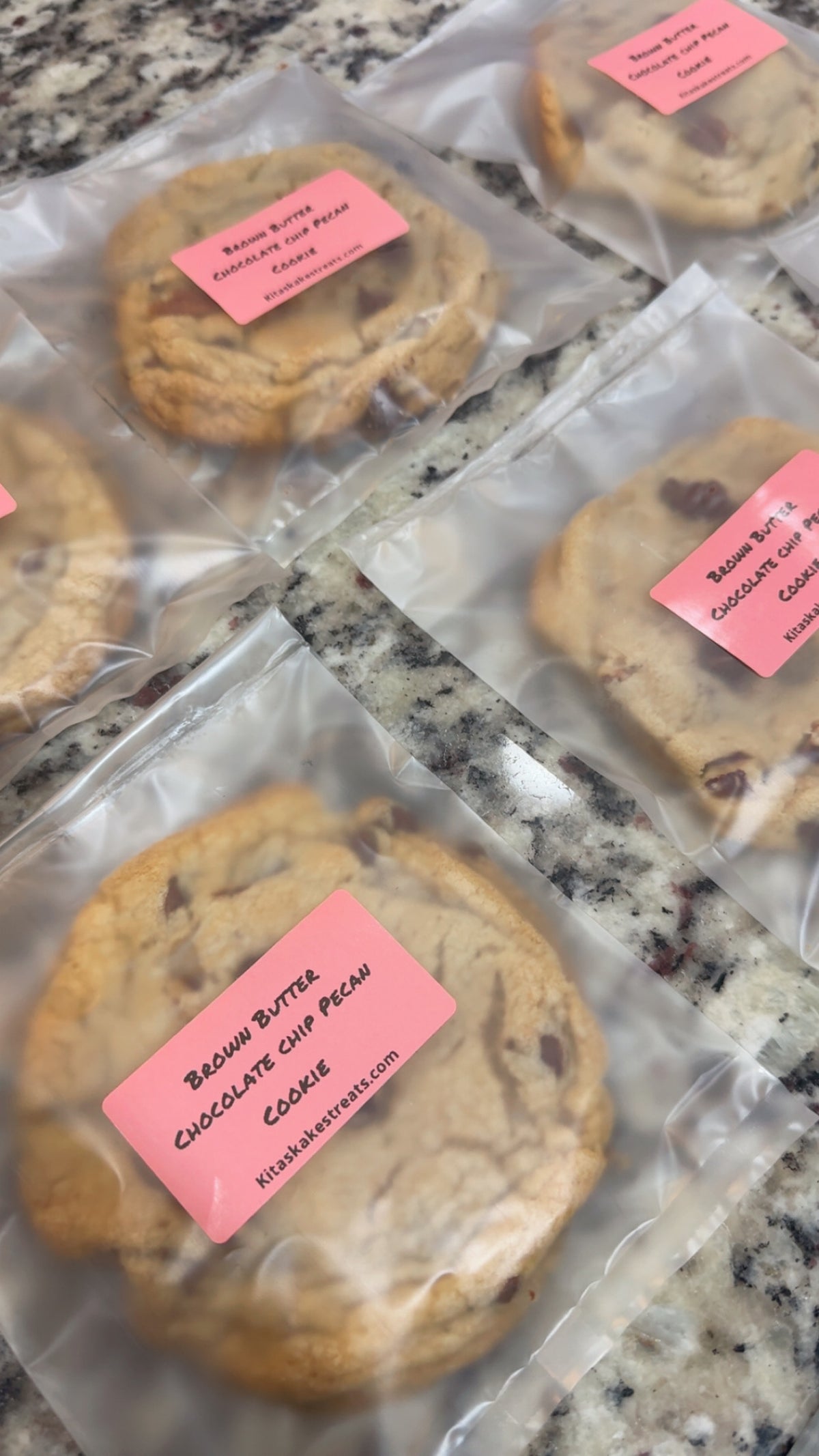 🤎 Dozen Brown Butter Chocolate Chip Pecan Cookie 🍪🍫