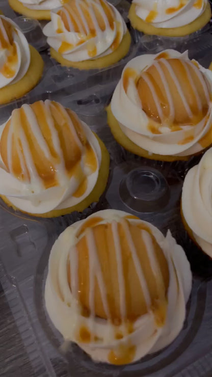 Banana Pudding Cupcakes 12ct